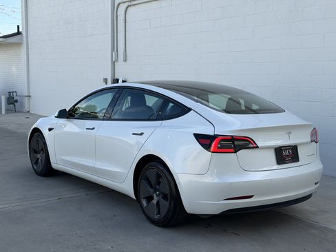 Used 2022 Tesla Model 3 Long Range AWD/4WD image 7