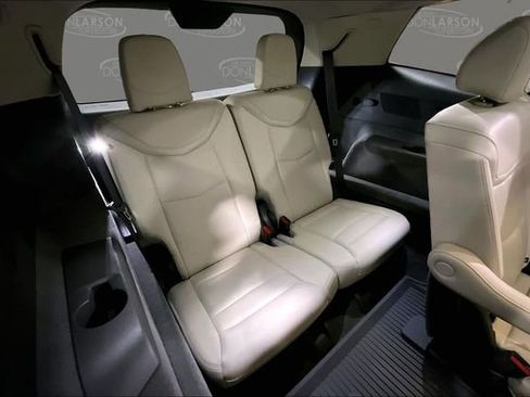 Used 2024 Cadillac XT6 Premium Luxury w/ LPO, Floor Liner Package AWD/4WD image 35
