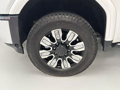 Used 2025 GMC Sierra 3500 Denali w/ Denali Reserve Package AWD/4WD image 27