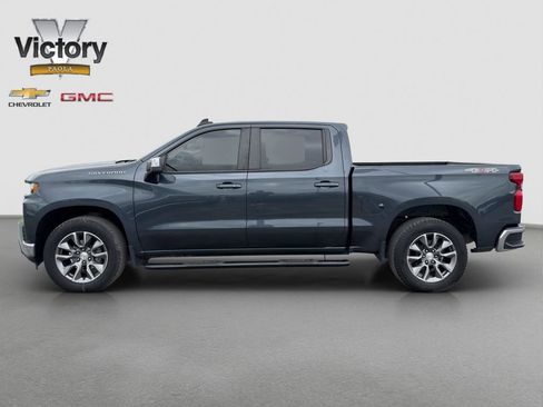 Used 2022 Chevrolet Silverado 1500 LT AWD/4WD image 3