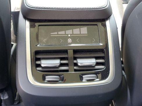 Certified 2023 Volvo XC90 B6 Ultimate w/ Protection Package Premier image 13