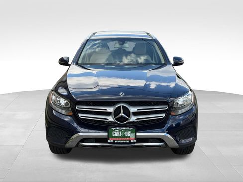 Used 2019 Mercedes-Benz GLC 300 4MATIC image 2