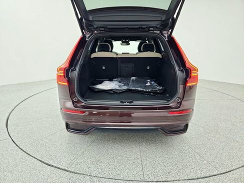 New 2026 Volvo XC60 B5 Plus w/ Climate Package image 15