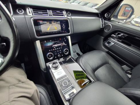 Used 2019 Land Rover Range Rover Supercharged AWD/4WD image 19