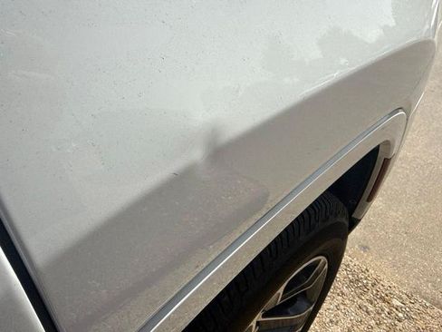 Used 2022 Jeep Grand Wagoneer Series I AWD/4WD image 3