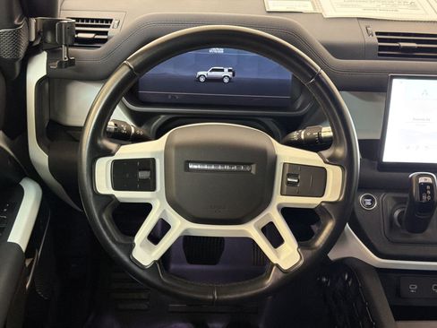 Used 2022 Land Rover Defender 110 X-Dynamic SE AWD/4WD image 11