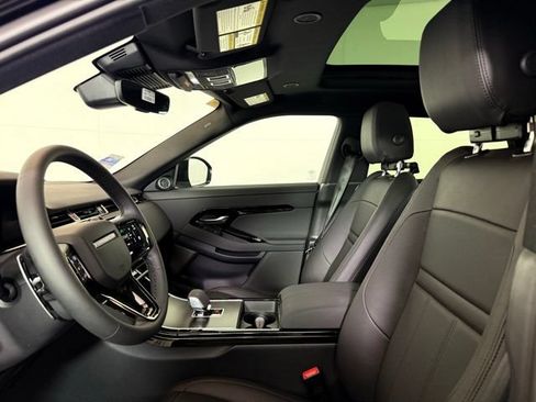 Used 2026 Land Rover Range Rover Evoque Dynamic SE AWD/4WD image 30