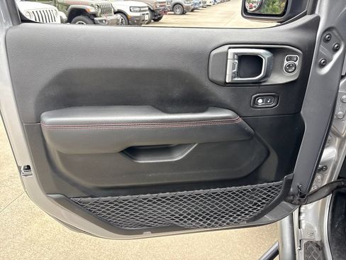 Used 2020 Jeep Gladiator Rubicon AWD/4WD image 15