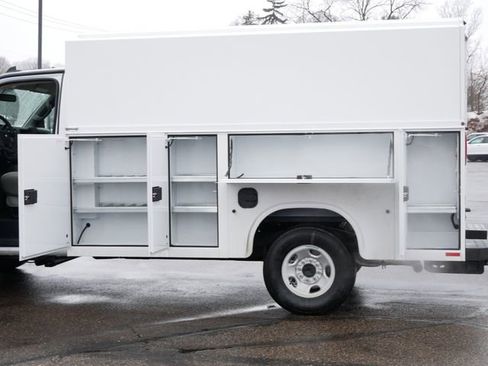 New 2025 Chevrolet Express 3500 w/ Power Convenience Package RWD image 10