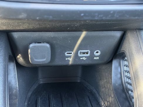 Certified 2023 Chevrolet TrailBlazer RS w/ Convenience Package FWD image 30