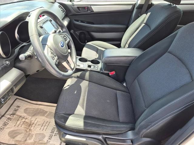 Used 2017 Subaru Outback 2.5i AWD/4WD image 16