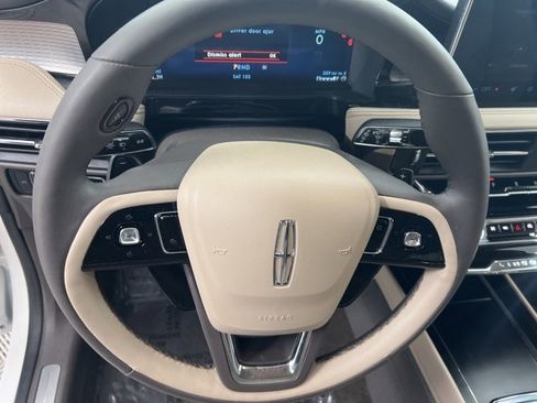 Certified 2023 Lincoln Corsair AWD w/ Equipment Group 101A image 21