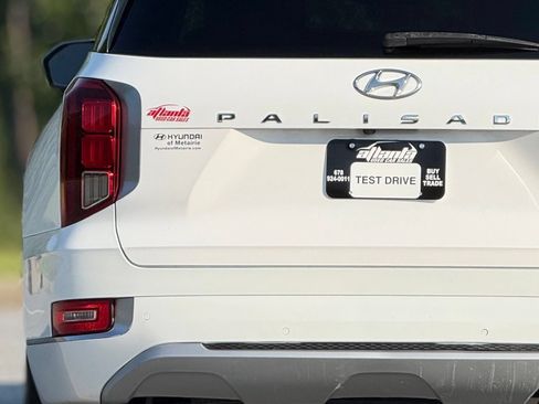 Used 2021 Hyundai Palisade Limited FWD image 16