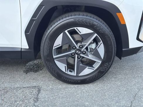 Certified 2025 Hyundai Tucson SEL image 45
