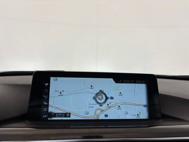 Used 2017 BMW 330i xDrive Sedan AWD/4WD image 16