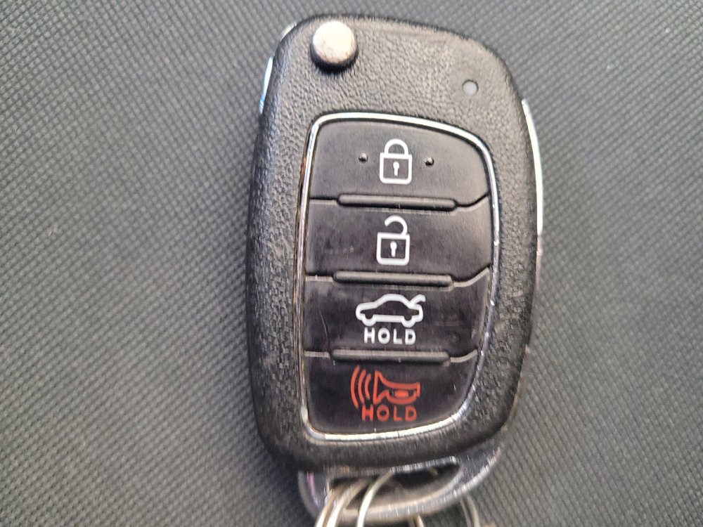 Used 2018 Hyundai Sonata SE w/ Cargo Package FWD image 32