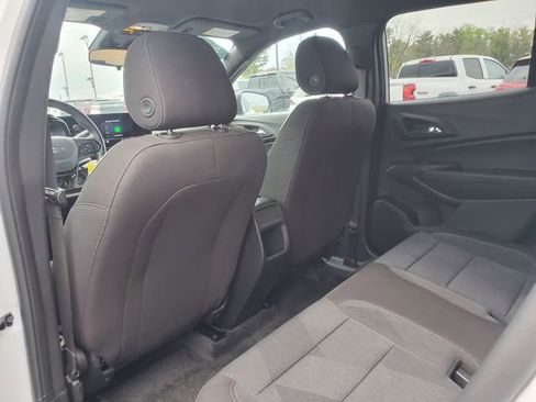 Certified 2024 Chevrolet Trax RS w/ Driver Confidence Package FWD image 12