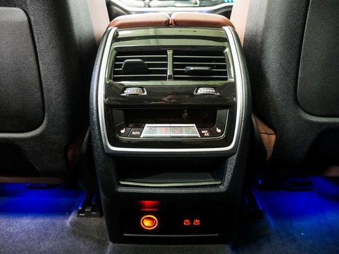 Used 2024 BMW X7 xDrive40i image 13