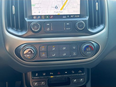 Used 2022 Chevrolet Colorado Z71 w/ Safety Package AWD/4WD image 16