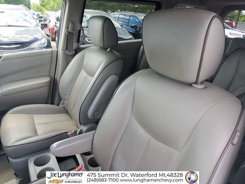 Used 2015 Nissan Quest SL w/ Tow Package FWD image 19
