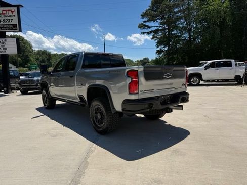Used 2024 Chevrolet Silverado 2500 ZR2 w/ ZR2 Bison Edition AWD/4WD image 7