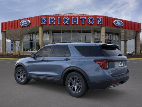 Used 2026 Ford Explorer Active w/ Active Comfort Package AWD/4WD image 7