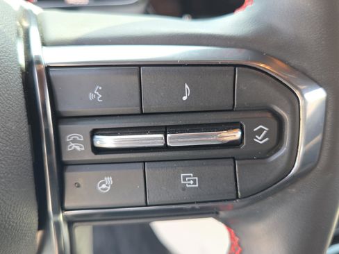 Used 2024 GMC Canyon AT4X AWD/4WD image 27