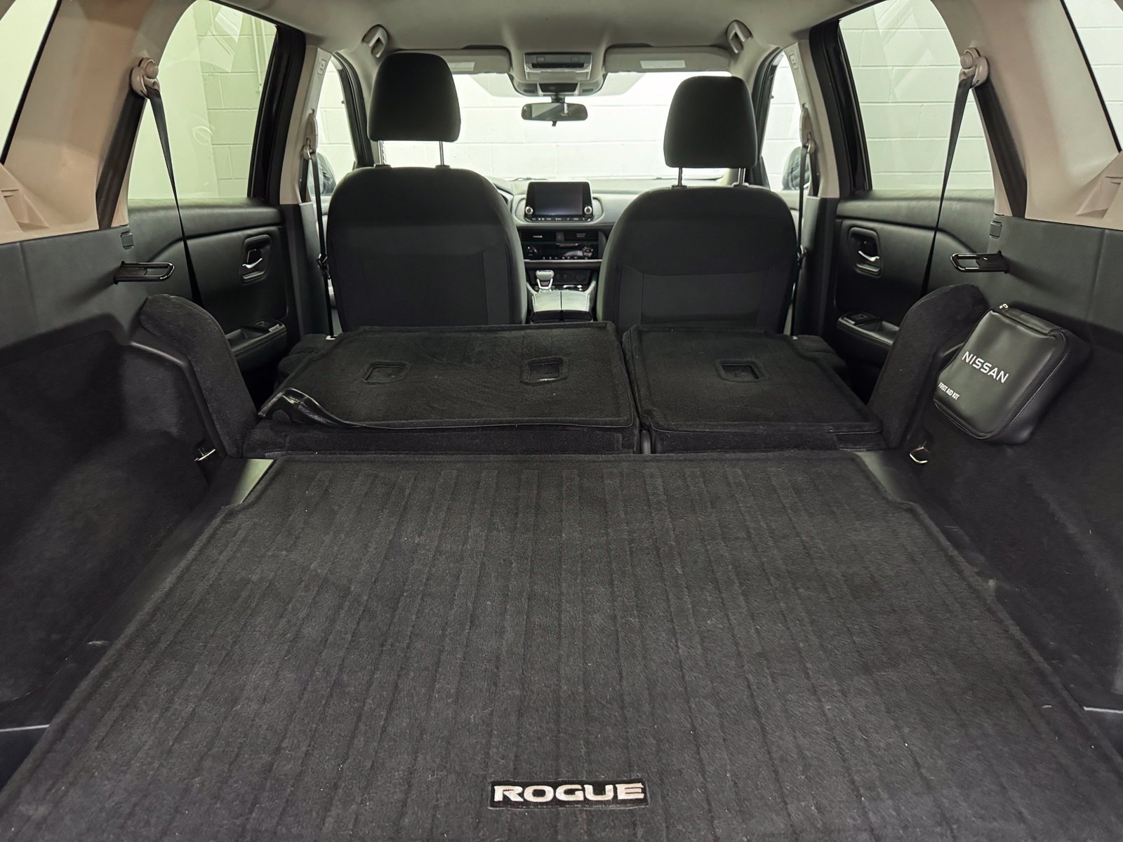 Certified 2025 Nissan Rogue SV AWD/4WD image 41