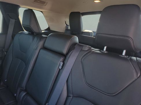 Certified 2025 INFINITI QX60 Pure image 24