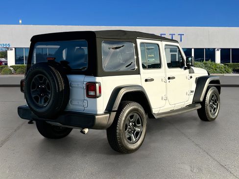 Used 2022 Jeep Wrangler Unlimited Sport image 7