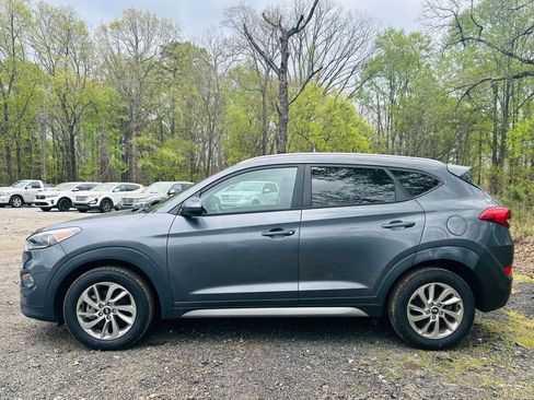 Used 2017 Hyundai Tucson SE image 3