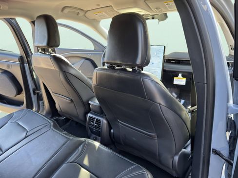 Used 2025 Ford Mustang Mach-E Premium image 45