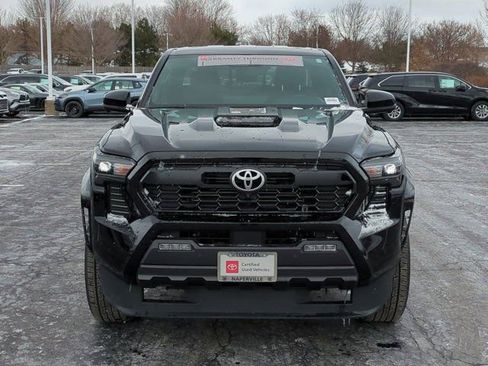 Certified 2025 Toyota Tacoma TRD Sport w/ TRD Sport Premium Package AWD/4WD image 4
