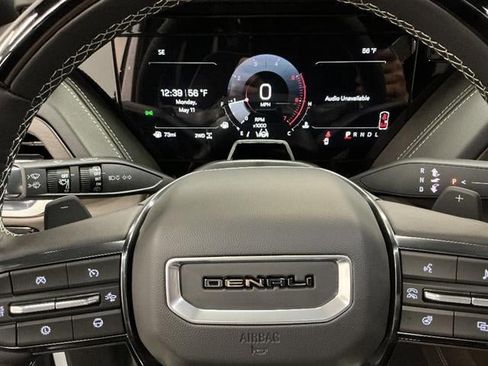 New 2026 GMC Yukon Denali Ultimate w/ LPO, Floor Liner Package AWD/4WD image 15