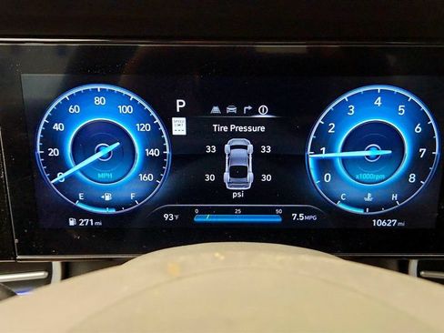 Used 2024 Hyundai Elantra SEL FWD image 14