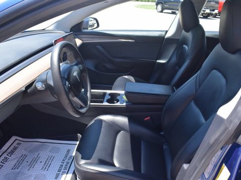 Used 2022 Tesla Model 3 Long Range AWD/4WD image 8