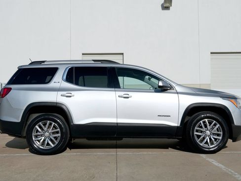 Used 2017 GMC Acadia SLE FWD image 15