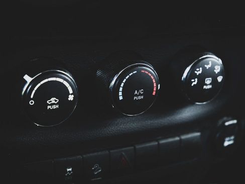 Used 2017 Jeep Wrangler Unlimited Sport w/ Quick Order Package 24S image 9