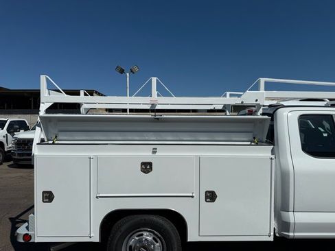 New 2026 Ford F250 XL w/ XL Chrome Package image 26