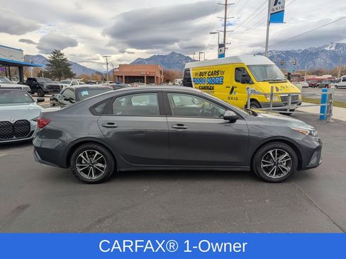 Used 2024 Kia Forte LXS image 2