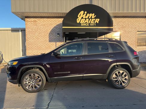 Used 2021 Jeep Cherokee Latitude Lux 80th Anniv w/ Quick Order Package 26U 80TH image 2