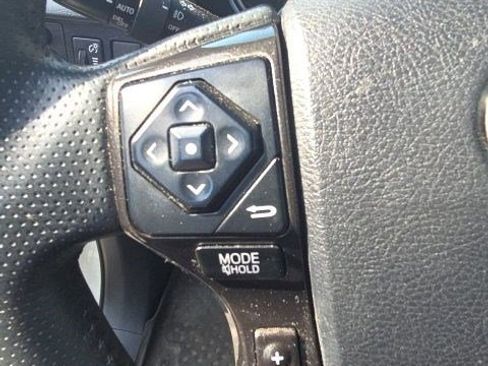 Used 2019 Toyota 4Runner Limited AWD/4WD image 15