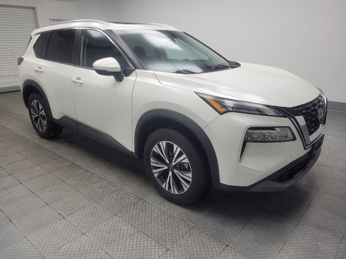 Used 2022 Nissan Rogue SV w/ SV Premium Package FWD image 11