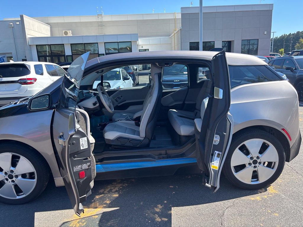 Used 2015 BMW i3 w/ Range Extender RWD image 12
