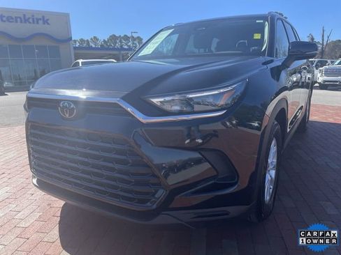 Used 2025 Toyota Grand Highlander AWD image 1