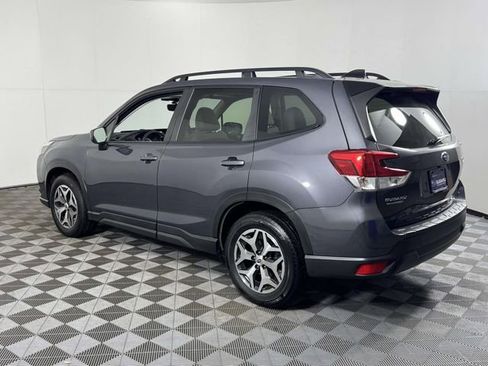 Certified 2024 Subaru Forester Premium AWD/4WD image 8