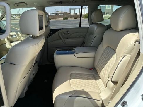 Used 2018 INFINITI QX80 4WD w/ Deluxe Technology Package image 13