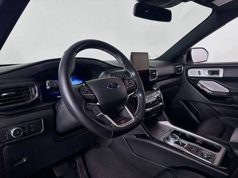 Certified 2022 Ford Explorer ST w/ Equipment Group 401A image 9