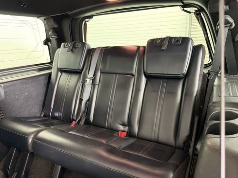 Used 2017 Lincoln Navigator Select RWD image 25