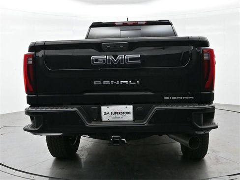 Used 2025 GMC Sierra 2500 Denali Ultimate image 6